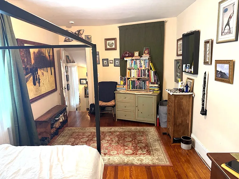 6 Columbus Ave — Photo 4