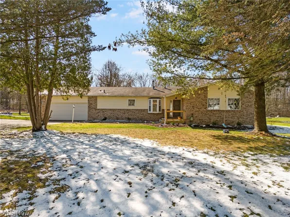 3324 Carper Ave, Akron, OH 44312