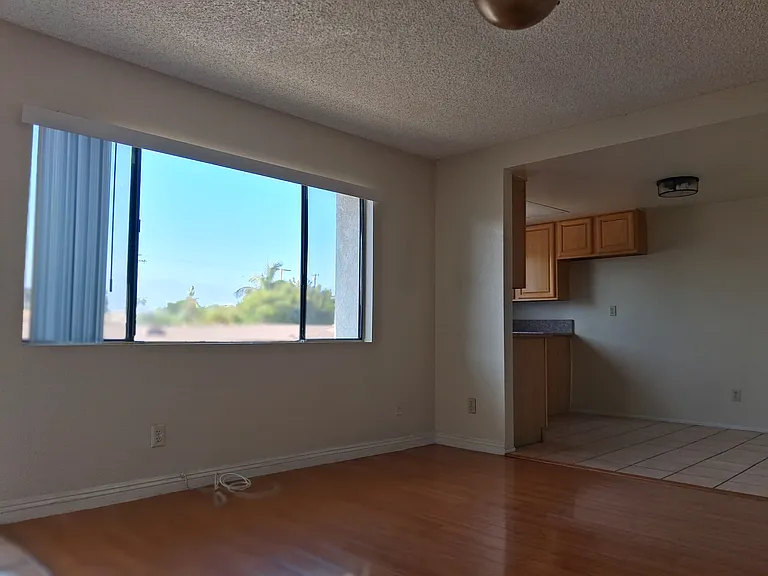 1527 Stevens Ave #G — Photo 4