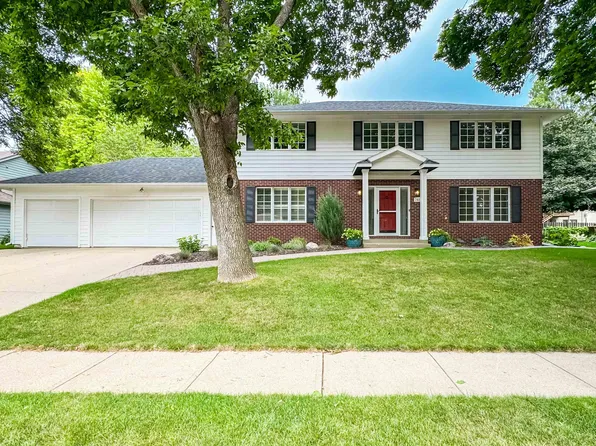 2600 E Marson Dr, Sioux Falls, SD 57103
