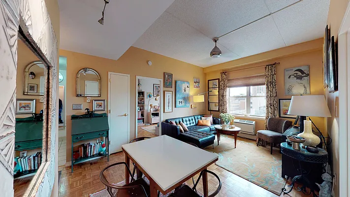 Sold by Luxor Homes & Investment Realty | media 2