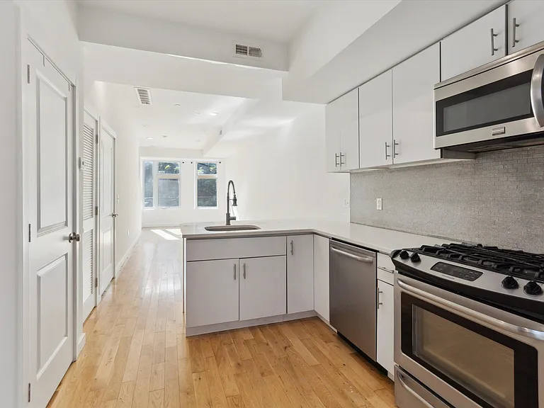 1247 N 28th St #2A — Photo 11