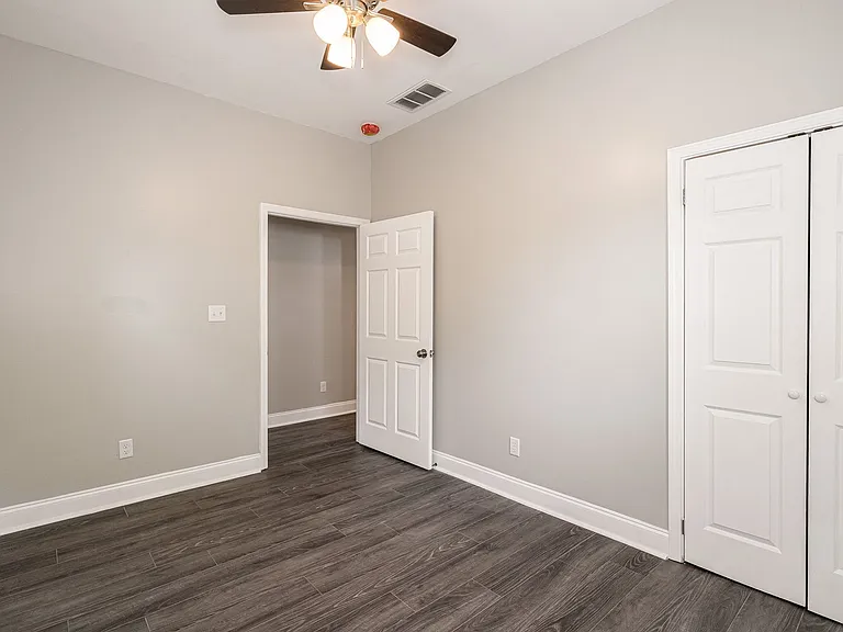 806 Longfield Ave — Photo 21
