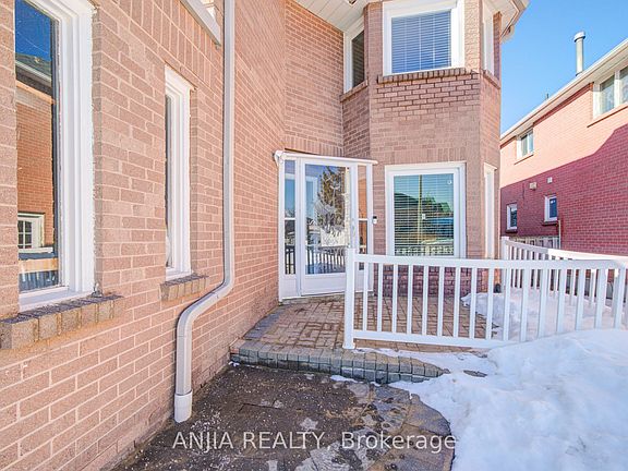 2nd image of 62 Walford Rd