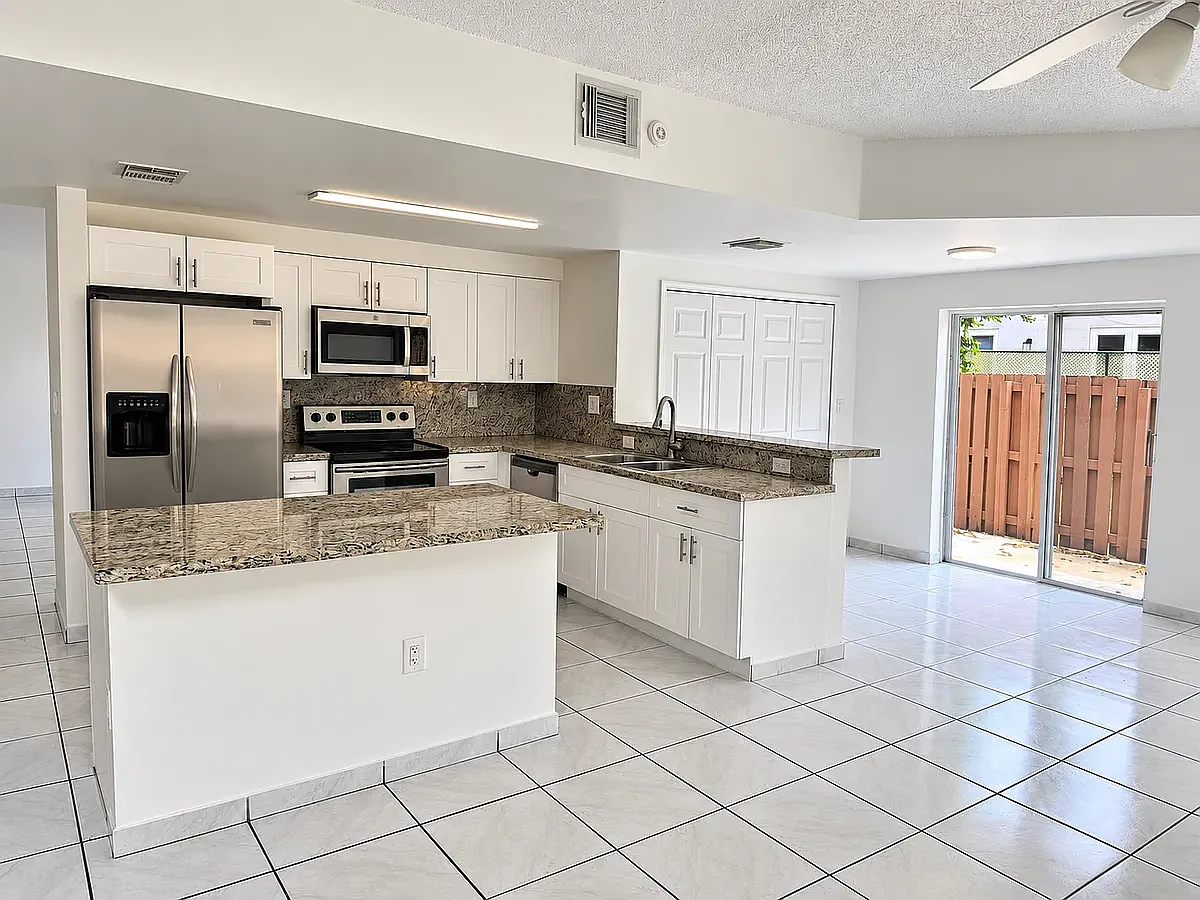 4 bed, 2146 sqft, $3,800 — Photo 1
