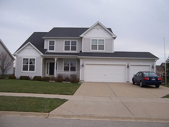 3rd image of 900 Willow Ln