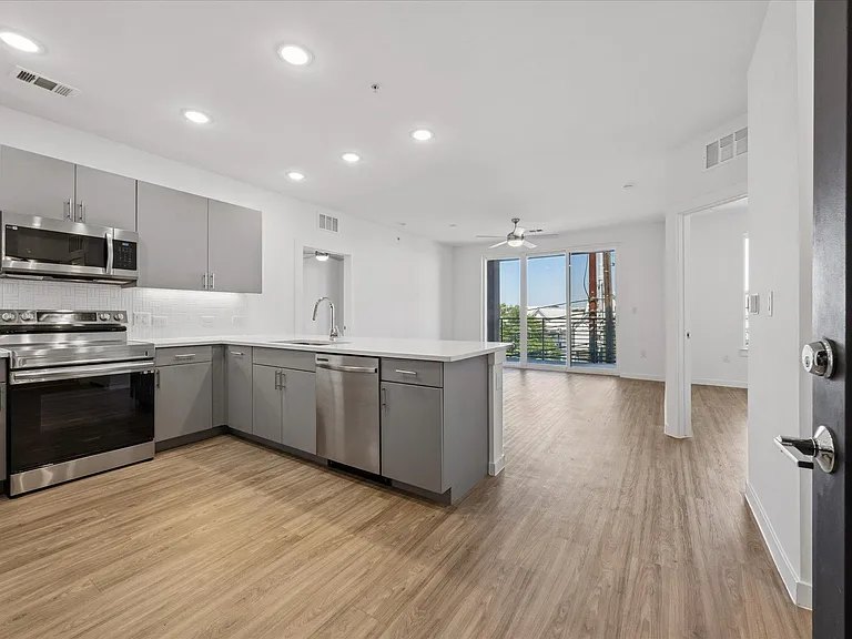 4801 Springdale Rd #2210 — Photo 3
