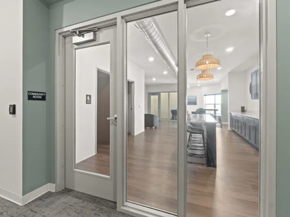 Green Park Apartment Living, 1003 31st St #216, Marion, IA 52302