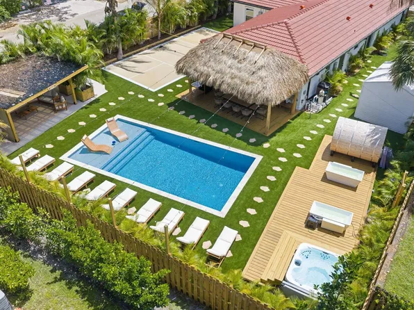 275 NE 16th St, Delray Beach, FL 33444
