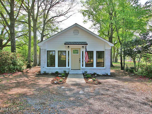 130 Ernest Nichelson Rd, Lucedale, MS 39452