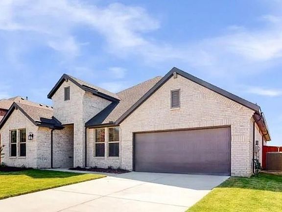 2nd image of 1432 Lawnview Dr