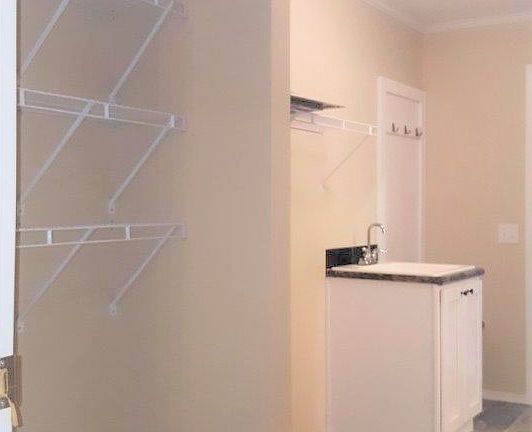 3rd image of 1097 Peachtree Ct