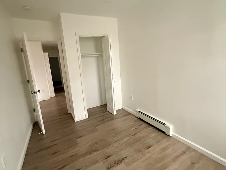 280 Macarthur Ave #1 — Photo 3