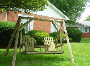 3203 Greens Rd, Lima, OH 45805