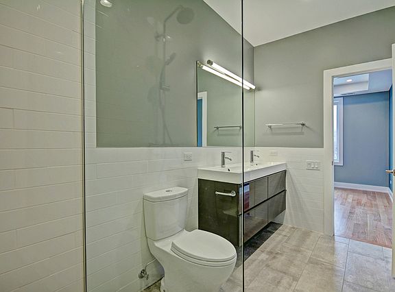 5th image of 2867 N Clybourn Ave #2
