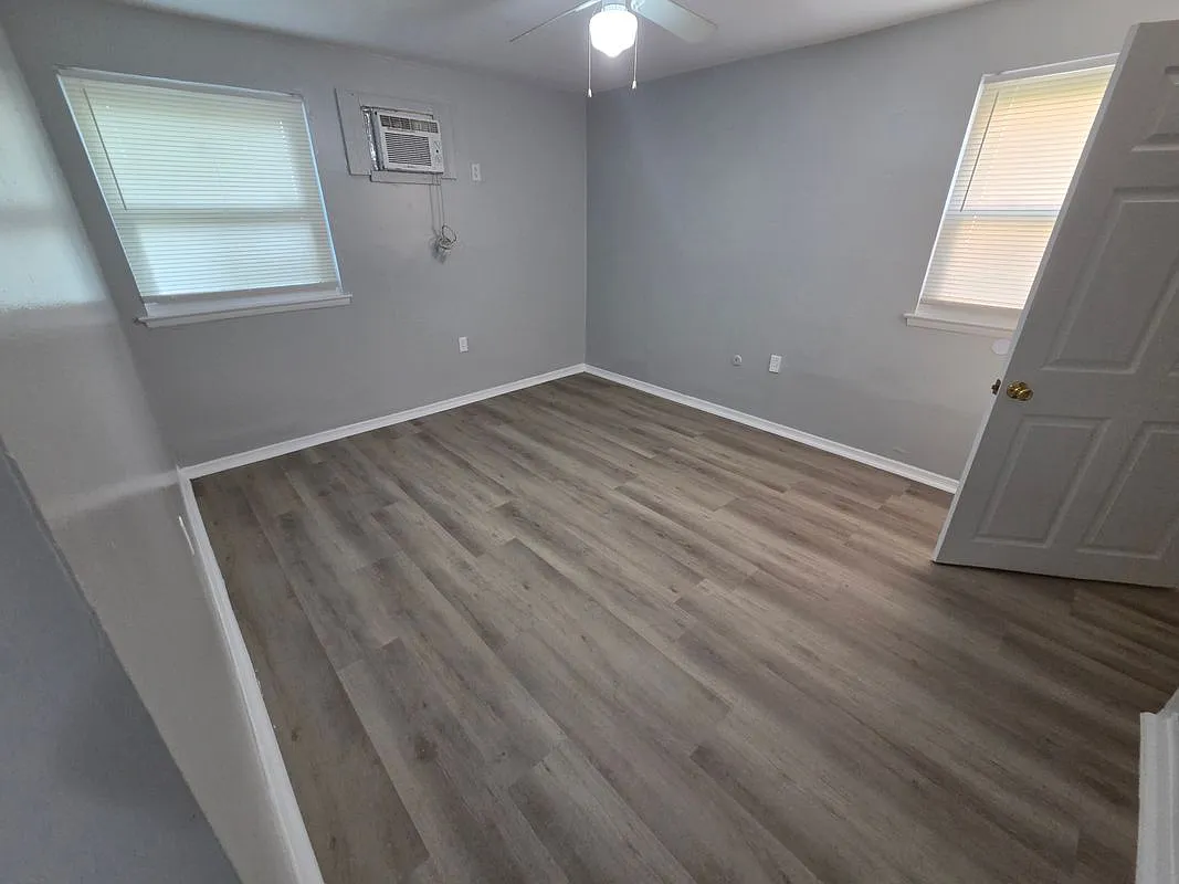 2 bed, 1.0 bath, 792 sqft, $1,550 — Photo 2