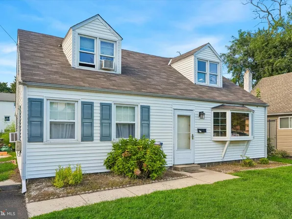 130 West Ave, Elkins Park, PA 19027