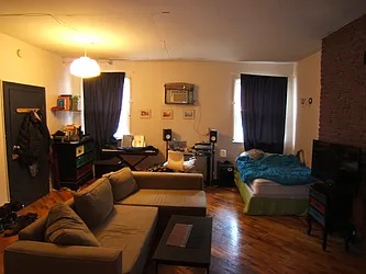 Rented by Joel Weisz, LREB