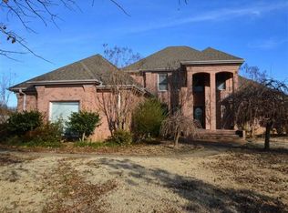 7902 Windersgate Cir, Olive Branch, MS 38654