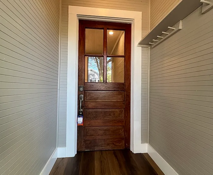 113 Ervin St — Photo 11