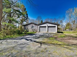 58 Leonard Dr, Tiverton, RI 02878