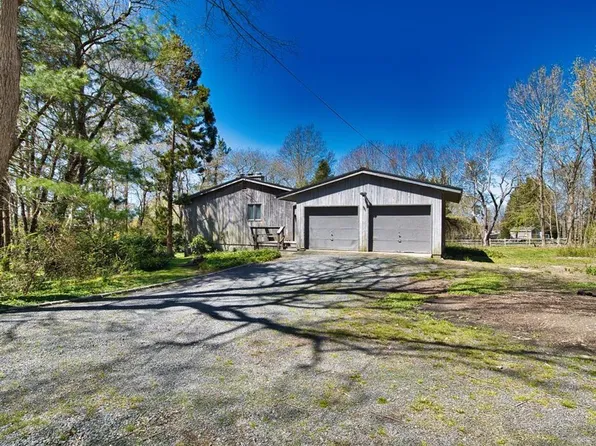 58 Leonard Dr, Tiverton, RI 02878