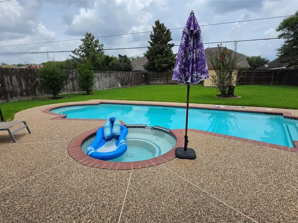 23510 Stratsborough Dr, Katy, TX 77494