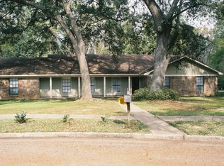 2413 Spring Creek Cir, Mobile, AL 36693