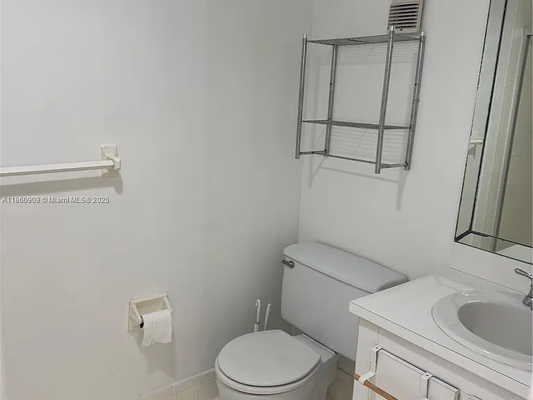 1811 Sabal Palm Dr #403 — Photo 6