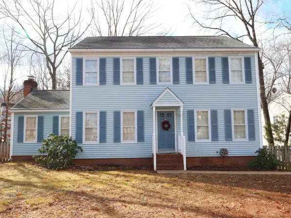 981 Liberty Oaks Ct, Charlottesville, VA 22901