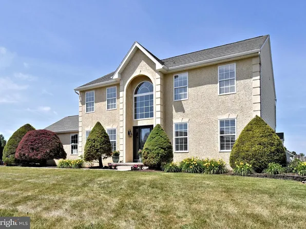 41 Edmonds Dr, Limerick, PA 19468