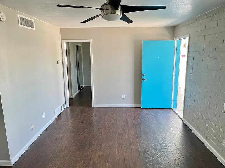 Melrose 36 Place — Photo 12