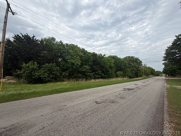 2nd image of 10050 Allen Rd