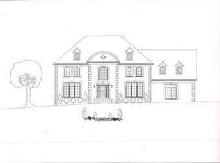 302 Buckingham Dr, Peters Township, PA 15367