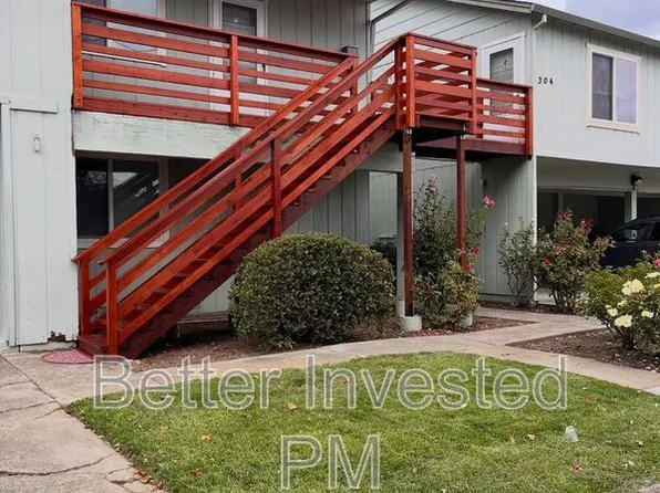 304 Cooper Ln APT E, Ukiah, CA 95482