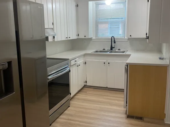 2217 Omega Dr, Columbia, SC 29223