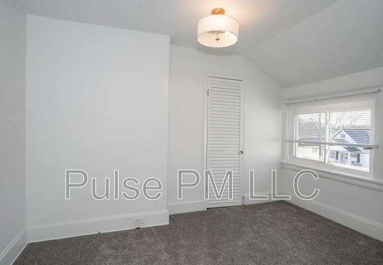 2730 Dakota Ave #B — Photo 15