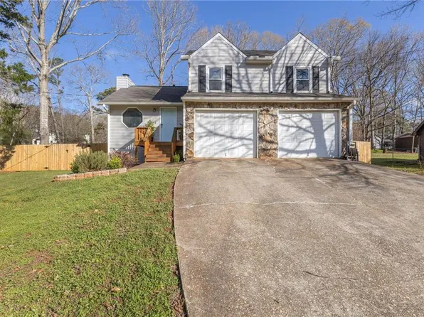1389 Ashbrook Dr, Lawrenceville, GA 30043