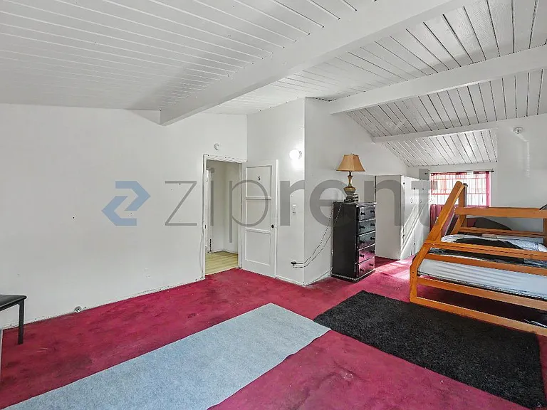 1328 W 19th St #A — Photo 16