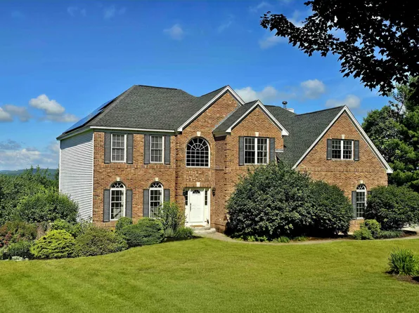 115 Roosevelt Road, Weare, NH 03281