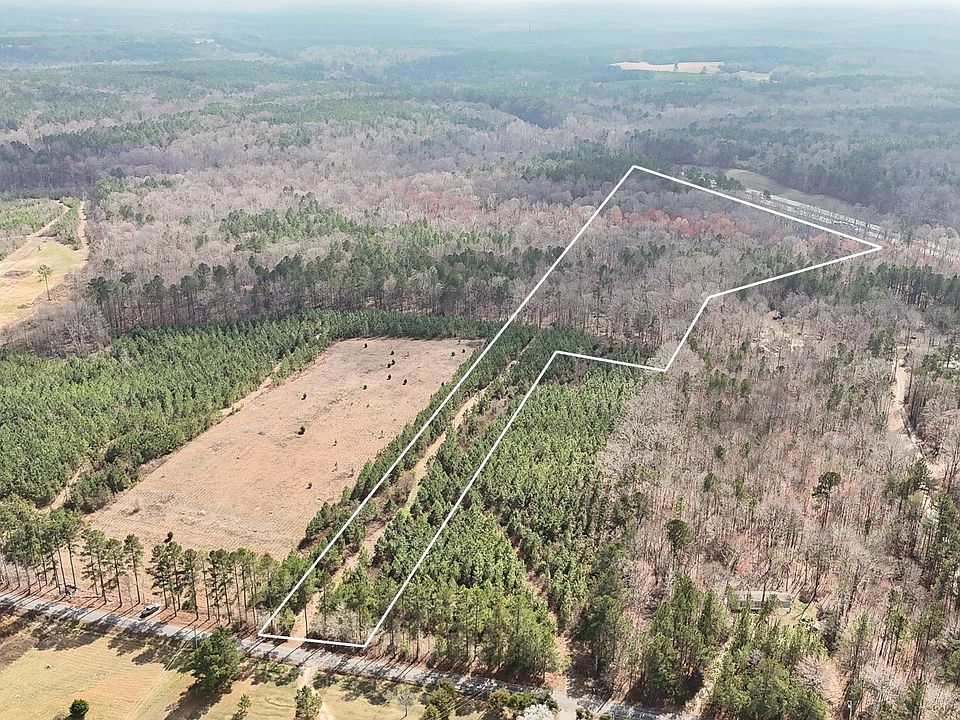 1st image of 588 Lake Rd