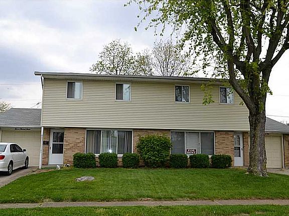 2nd image of 1105-1107 Cambridge Ct