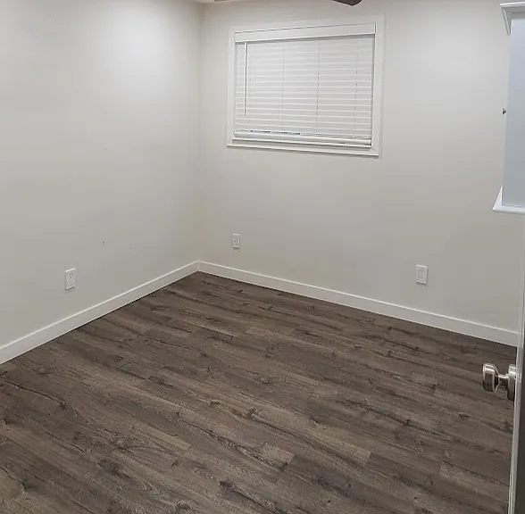 1st bedroom facing backyard