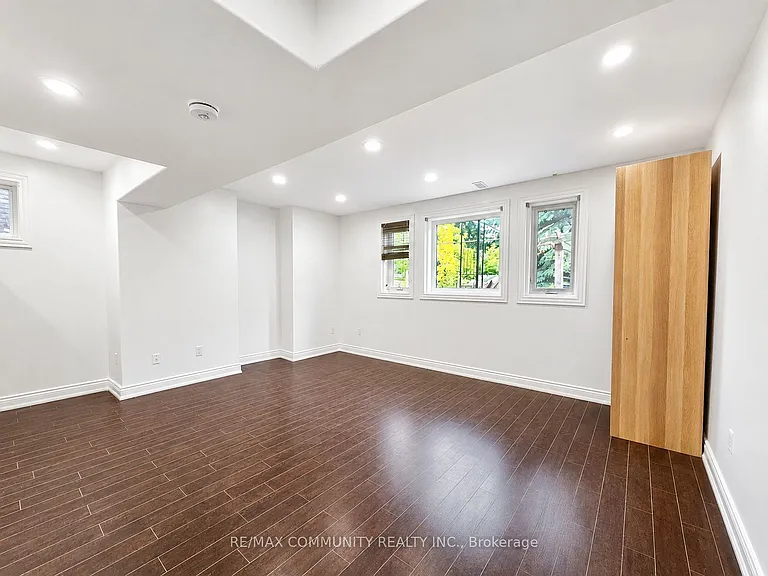 19 Lacroix Ct #BASEMENT — Photo 5