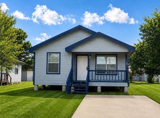 1935 1st St, Hempstead, TX 77445