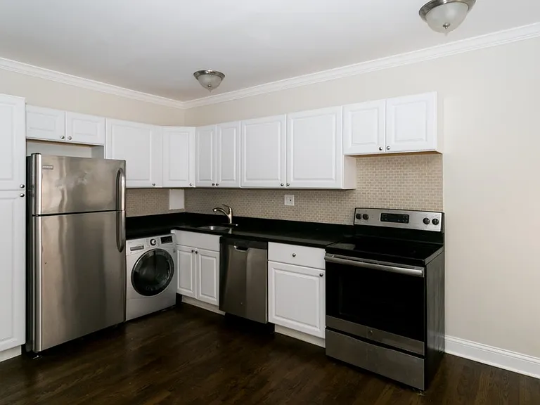 3345 N Marshfield Ave #903 — Photo 5
