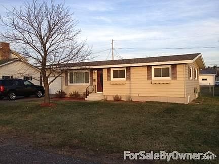 Exterior
						:
						Aluminum siding, blacktop driveway, large fenced in back yard with stoage shed.
