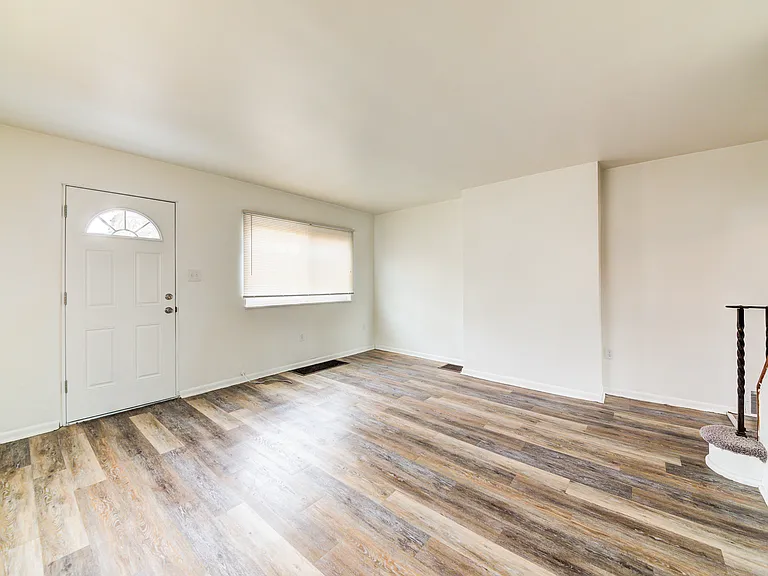 714 Industry St — Photo 20