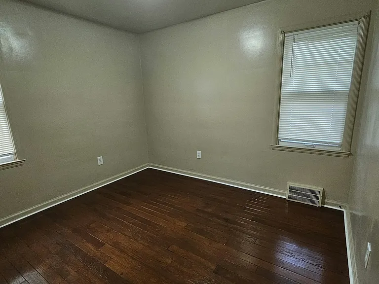 8673 Artesian St — Photo 4