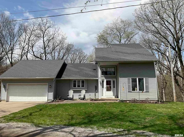 22110 282nd Ave, Le Claire, IA 52753